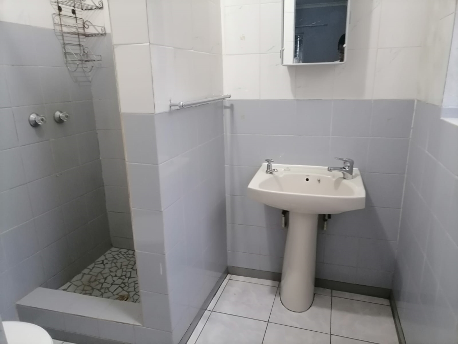 4 Bedroom Property for Sale in Geelhoutpark North West